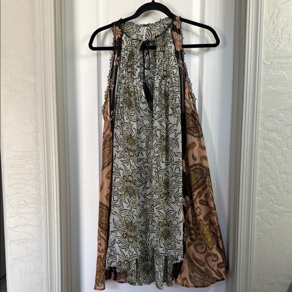 Free People Floral Patterned Sleeveless Shirt Size S